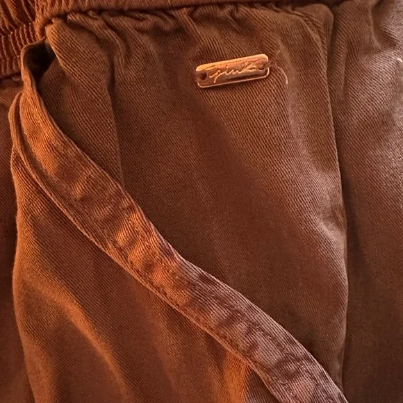 PINK Victoria's Secret Rose Pants - Picture 3 of 5